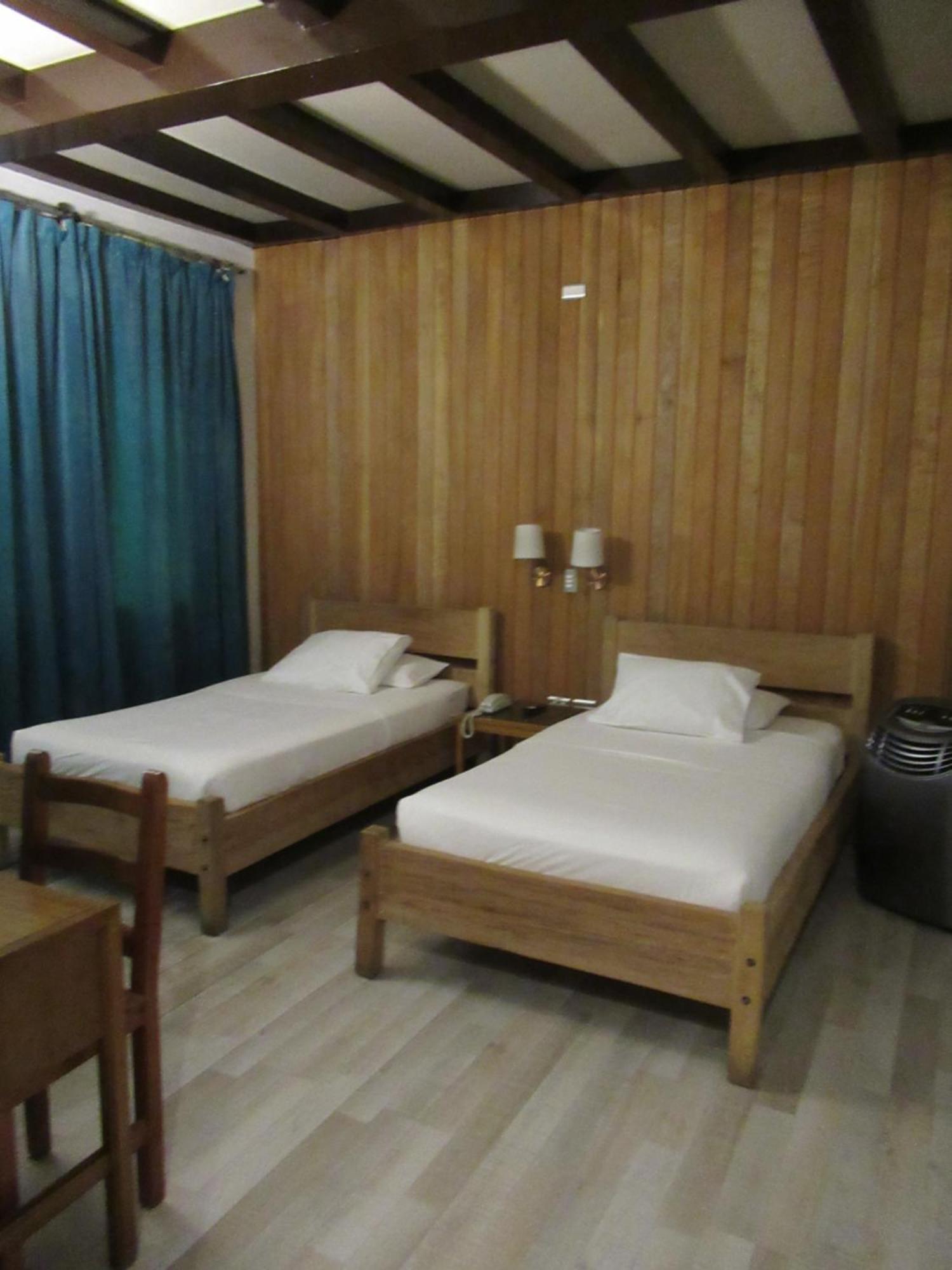 Hotel Vegas Santiago Luaran gambar