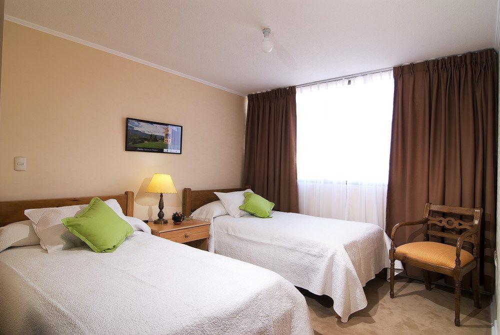 Hotel Vegas Santiago Luaran gambar