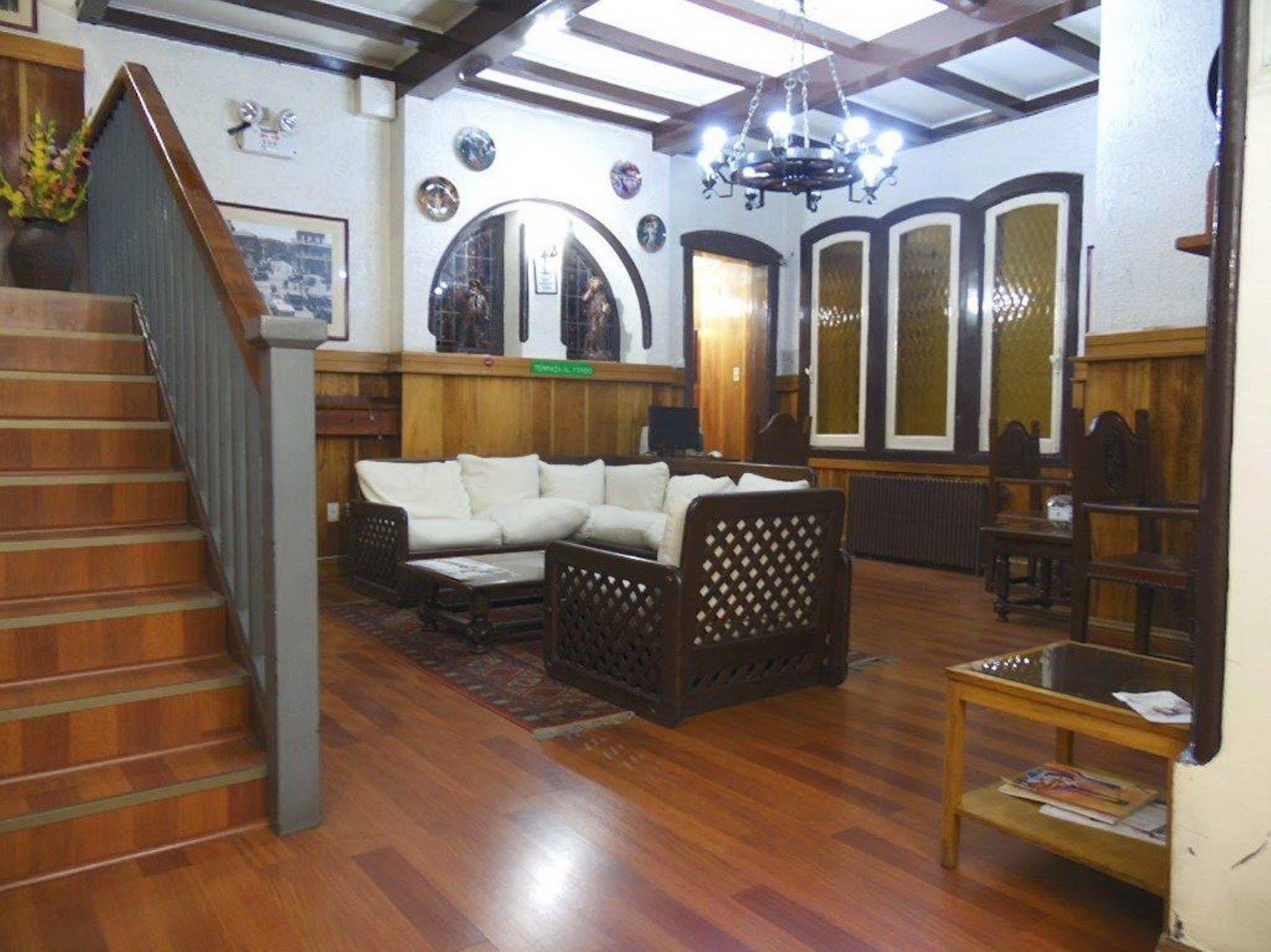 Hotel Vegas Santiago Luaran gambar